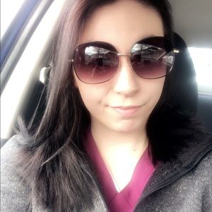 Meet your Posher, Amber